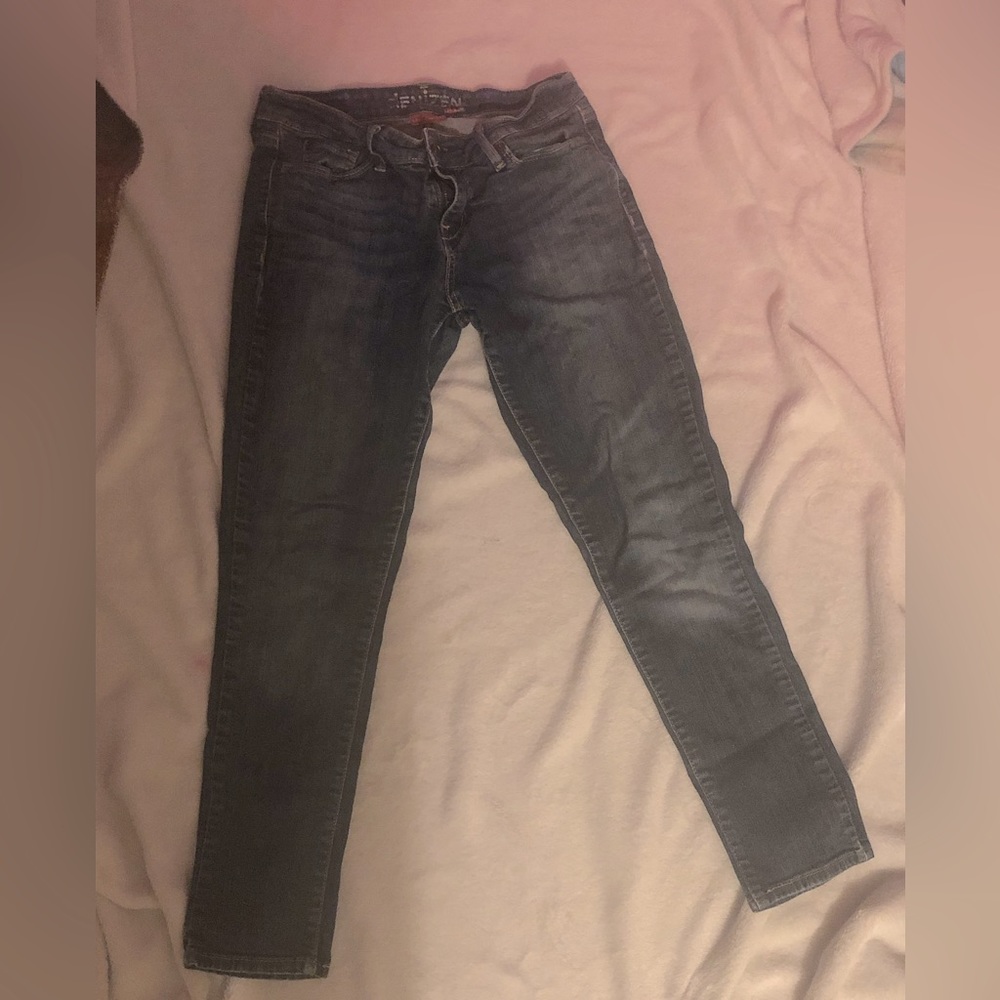 Skinny Denizen blue jeans!